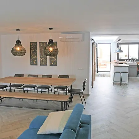 Vakantiehuis Modern House In Calle Carretas