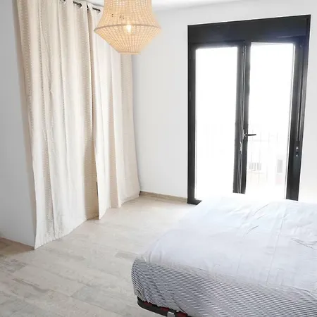 Modern House In Calle Carretas