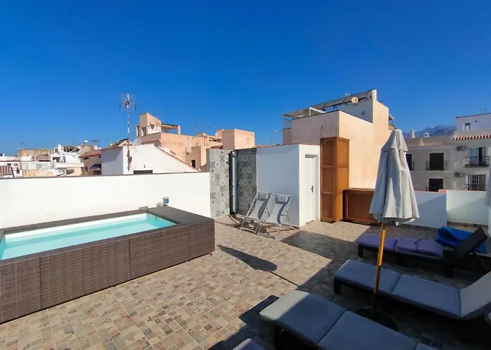 Modern House In Calle Carretas