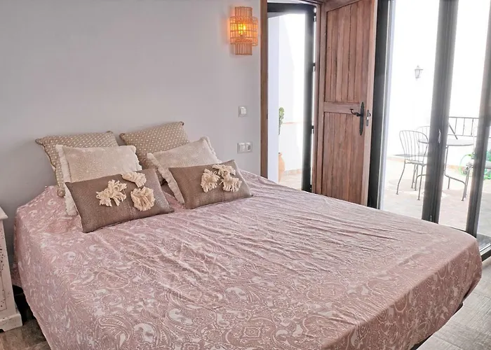 Modern House In Calle Carretas